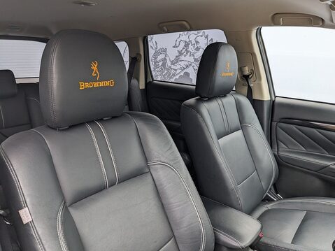 Mitsubishi Outlander DI-D 4 9