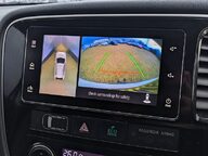 Mitsubishi Outlander DI-D 4 17