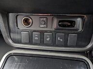 Mitsubishi Outlander DI-D 4 21