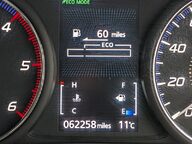 Mitsubishi Outlander DI-D 4 29