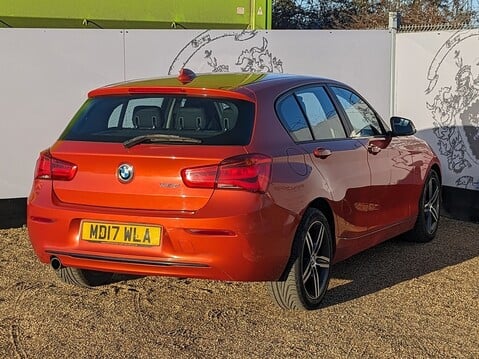 BMW 1 Series 118D SPORT 9