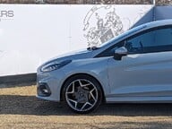 Ford Fiesta ST-2 5