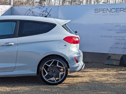 Ford Fiesta ST-2 6