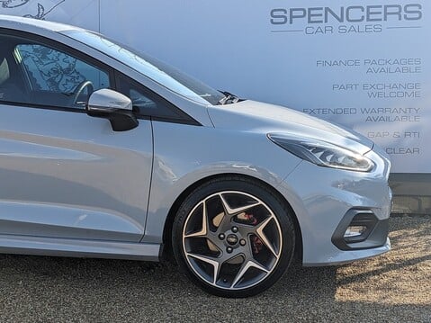 Ford Fiesta ST-2 11