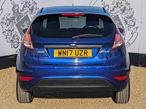 Ford Fiesta TITANIUM 8