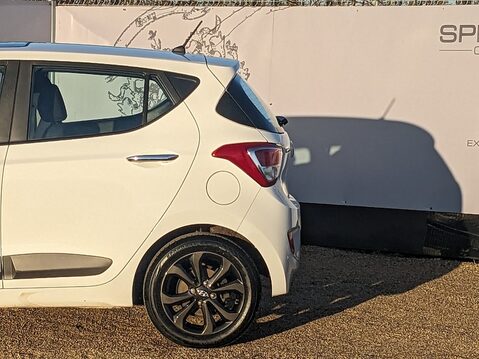 Hyundai i10 PREMIUM SE 6