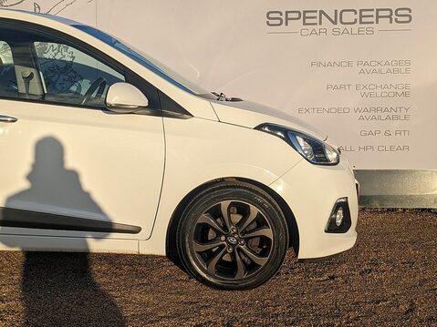 Hyundai i10 PREMIUM SE 11