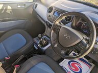 Hyundai i10 PREMIUM SE 12