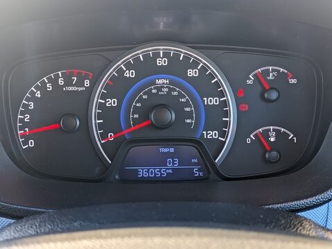 Hyundai i10 PREMIUM SE 28