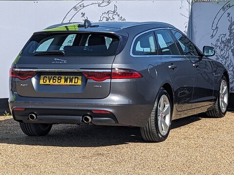 Jaguar XF PORTFOLIO 9