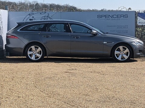 Jaguar XF PORTFOLIO 10
