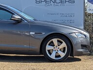 Jaguar XF PORTFOLIO 11