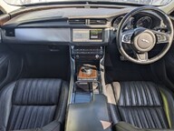 Jaguar XF PORTFOLIO 13