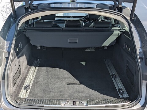 Jaguar XF PORTFOLIO 18