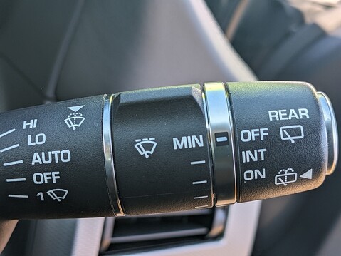 Jaguar XF PORTFOLIO 28