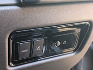 Jaguar XF PORTFOLIO 31