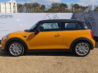 Mini Hatch COOPER 4