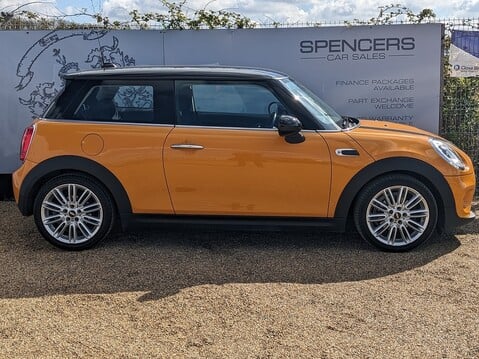 Mini Hatch COOPER 10