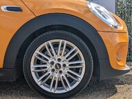 Mini Hatch COOPER 11