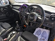 Mini Hatch COOPER 13