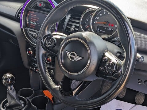 Mini Hatch COOPER 14