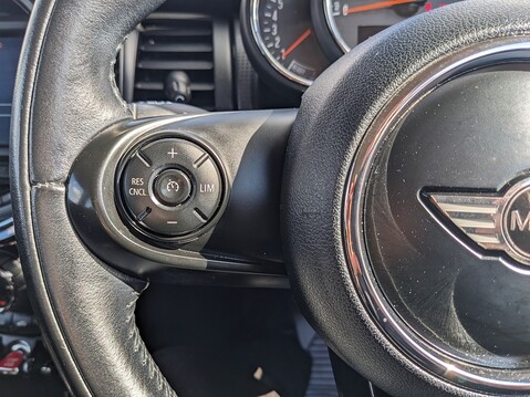 Mini Hatch COOPER 16