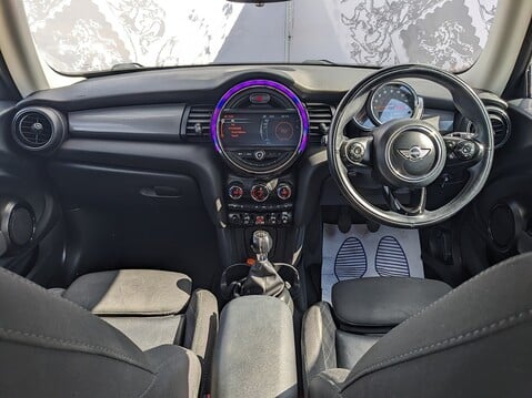 Mini Hatch COOPER 19