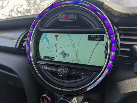 Mini Hatch COOPER 22