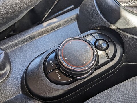 Mini Hatch COOPER 25