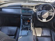Jaguar XF R-SPORT 17