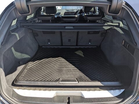 BMW 3 Series 330E M SPORT 18