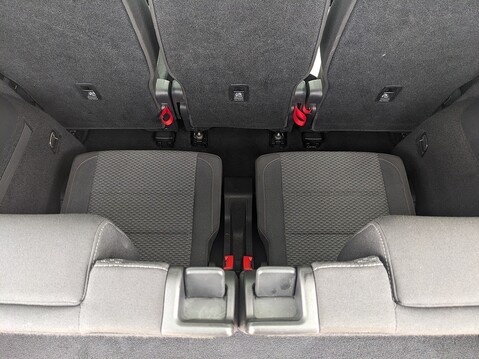 Volkswagen Touran SE FAMILY TDI BLUEMOTION TECHNOLOGY DSG 24