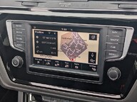 Volkswagen Touran SE FAMILY TDI BLUEMOTION TECHNOLOGY DSG 30