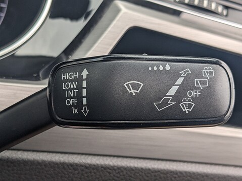 Volkswagen Touran SE FAMILY TDI BLUEMOTION TECHNOLOGY DSG 39