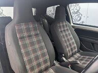 Volkswagen Up UP GTI 15
