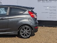 Ford Fiesta ST-LINE 6