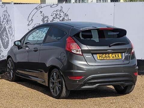Ford Fiesta ST-LINE 7