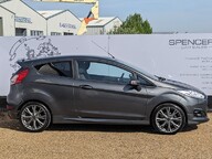 Ford Fiesta ST-LINE 10