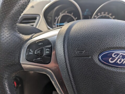 Ford Fiesta ST-LINE 20