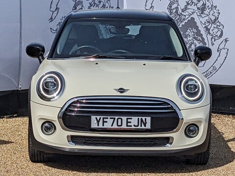 Mini Hatch COOPER EXCLUSIVE
