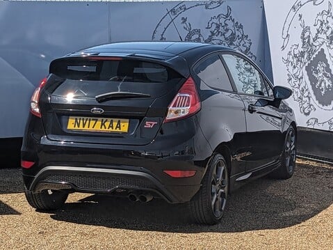 Ford Fiesta ST-3 9