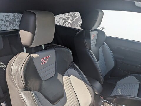 Ford Fiesta ST-3 15