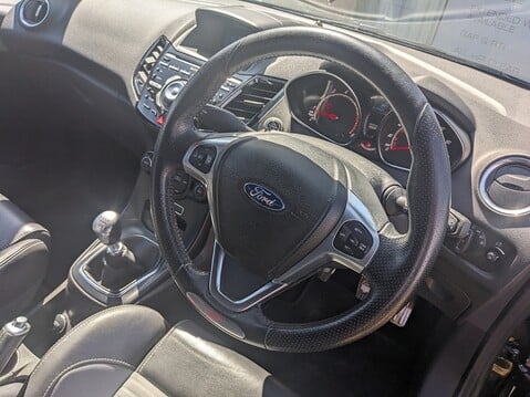 Ford Fiesta ST-3 19