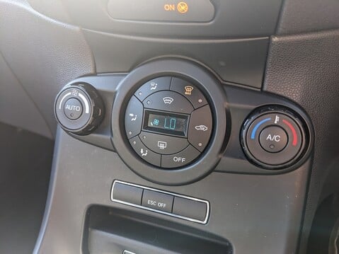 Ford Fiesta ST-3 25