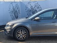 Volkswagen Golf SE TSI BLUEMOTION TECHNOLOGY DSG 5