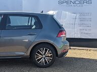 Volkswagen Golf SE TSI BLUEMOTION TECHNOLOGY DSG 6