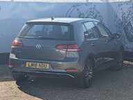 Volkswagen Golf SE TSI BLUEMOTION TECHNOLOGY DSG 9
