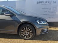Volkswagen Golf SE TSI BLUEMOTION TECHNOLOGY DSG 11