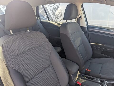 Volkswagen Golf SE TSI BLUEMOTION TECHNOLOGY DSG 14