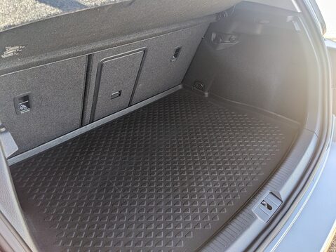 Volkswagen Golf SE TSI BLUEMOTION TECHNOLOGY DSG 18